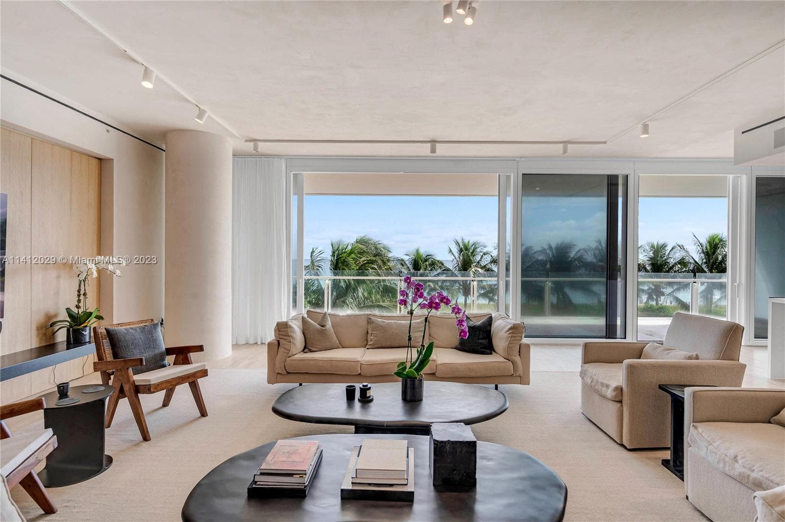 5959 Collins Ave #807 — exterior